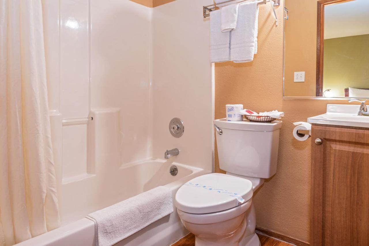 Far West Motel Форкс Екстериор снимка